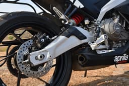 Aprilia Rs 457 Color Black