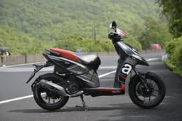 Aprilia Sr 160 Front Right Three Quarter