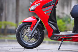Aprilia Sxr 160 Color Red