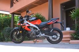 Aprilia Tuono 457 Front Right Three Quarter