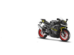 Aprilia Rsv4 Front Right Three Quarter