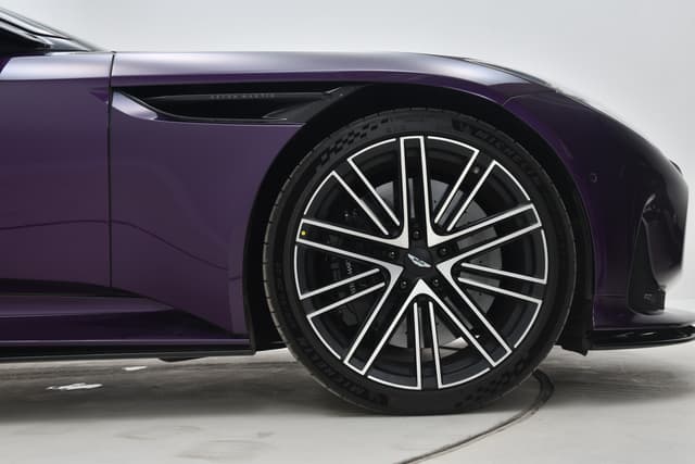 Alloy Wheels Image - 12559