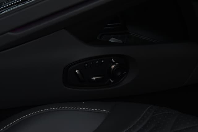 Door Controls Image - 13281