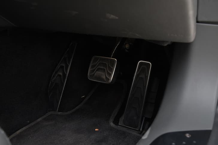 Aston Martin Db12 Foot Controls