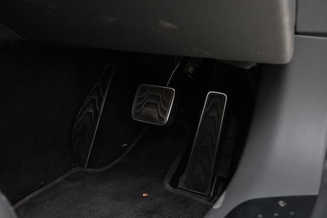 Foot Controls Image - 13296