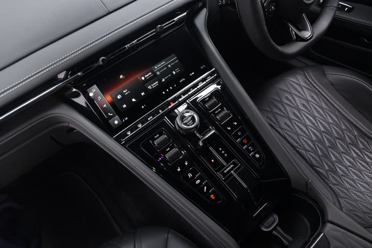 Aston Martin Db12 Dashboard