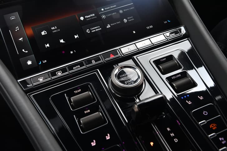 Aston Martin Db12 Infotainment System