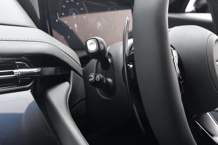 Aston Martin Db12 Dashboard