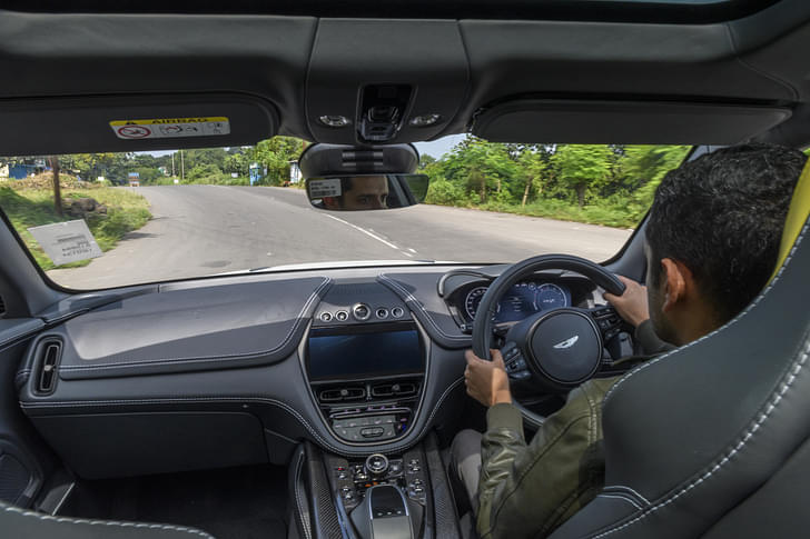 Aston Martin Dbx Dashboard