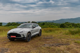 Aston Martin DBX Front Left Three Quarter