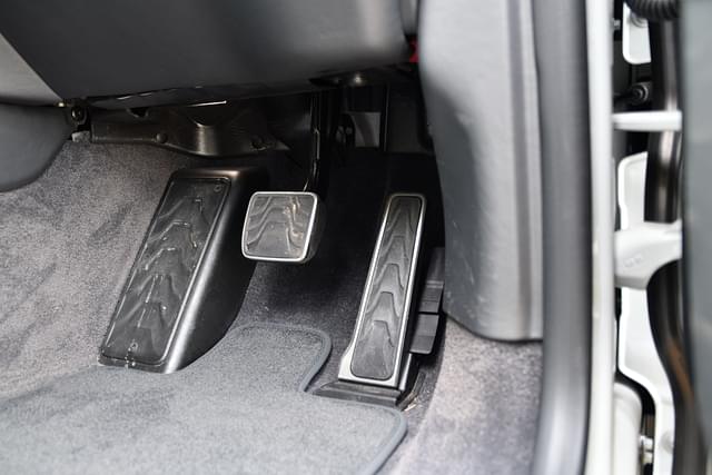 Foot Controls Image - 13367