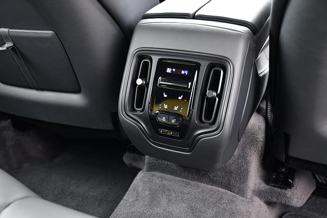 Charging Ports Image - 13409
