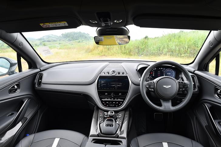 Aston Martin Dbx Dashboard