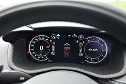 Aston Martin Dbx Dashboard
