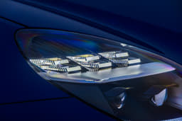 Aston Martin Vantage Headlight