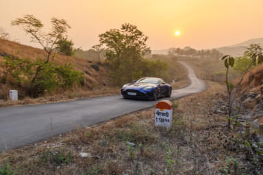 Aston Martin Vantage