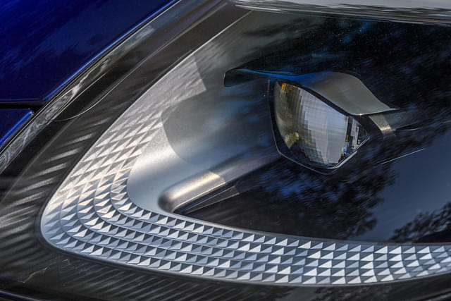 Headlight Image - 6991