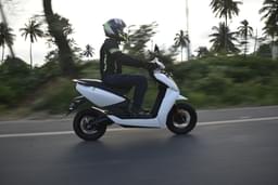 Ather 450 Color White
