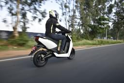 Ather 450 Color White