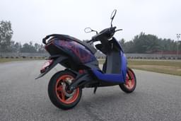 Ather 450 Front Right Three Quarter