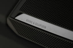 Audi A6 Integrated (in Dash) Music System