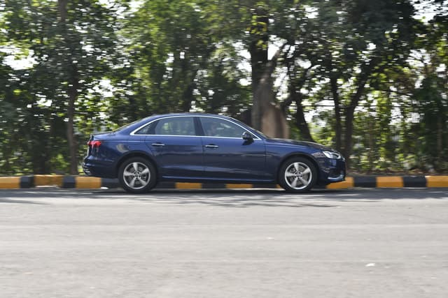Alloy Wheels Image - 5055