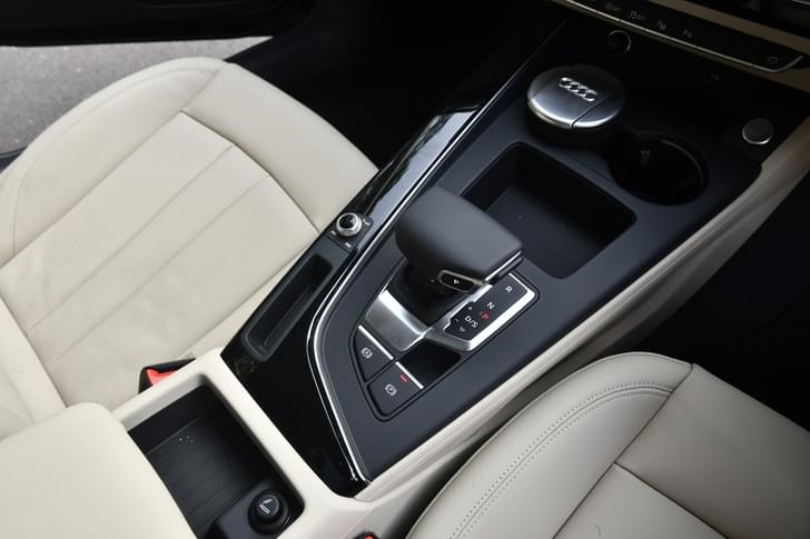 Audi A4 Front Row Seats