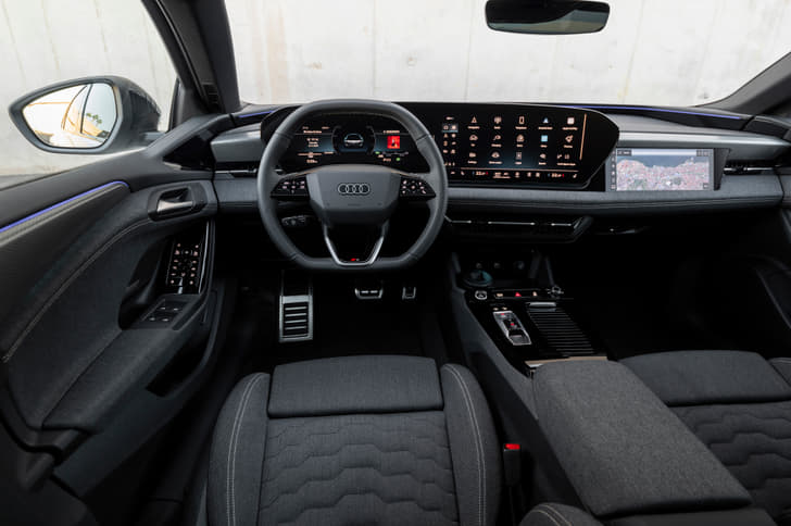 Audi A6 e-tron Dashboard