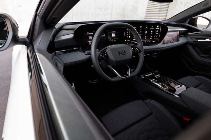 Audi A6 e-tron Dashboard