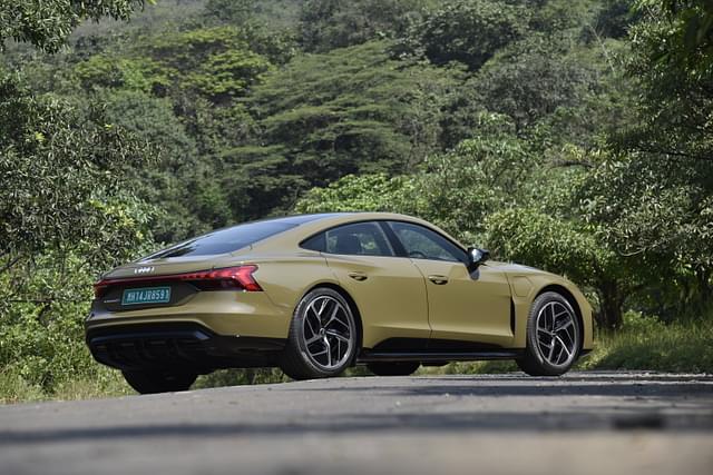 Rear View Image - 8924