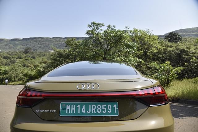 Rear View Image - 8925