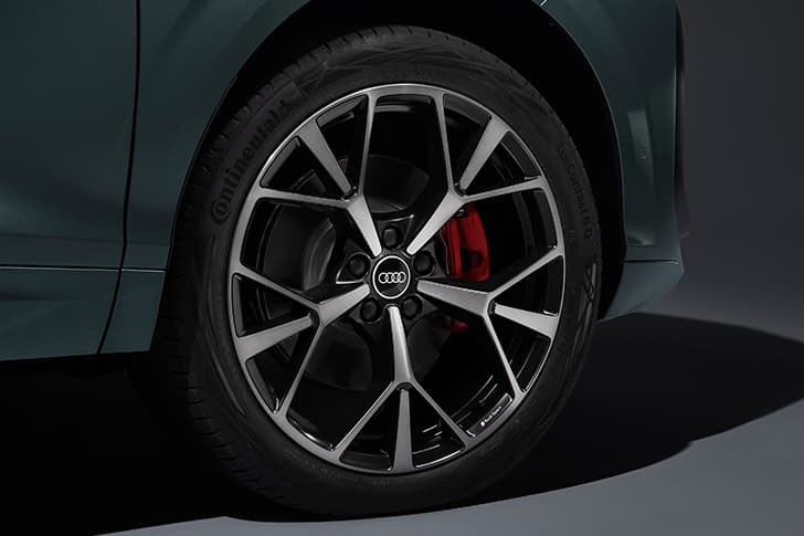 Audi New Q3 Color Green, Black, Red