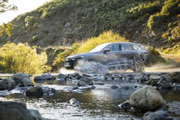 Audi New Q5 Front Left Three Quarter