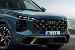 Audi New Q7 Front Right Three Quarter