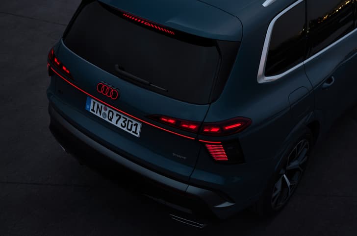 Audi New Q7 Rear View