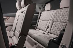Audi New Q7 Front Row Seats