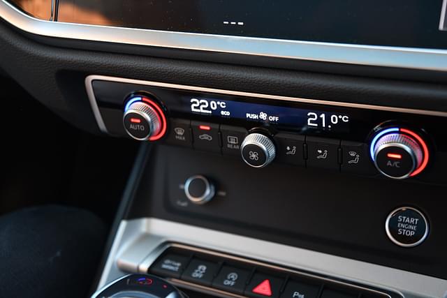 Infotainment System Image - 3369
