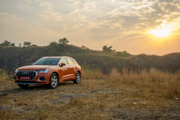 Audi Q3 Front Left Three Quarter