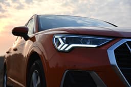 Audi Q3 Headlight