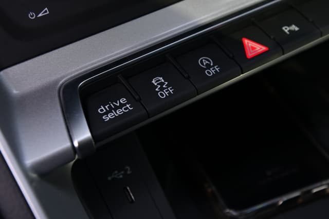Console Storage Image - 3319