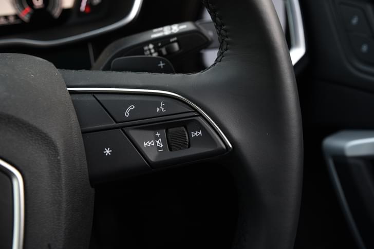 Audi Q3 Steering Wheel