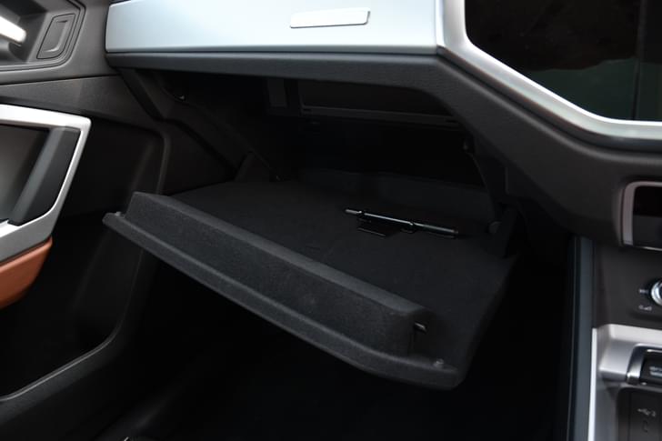 Audi Q3 Glove Box