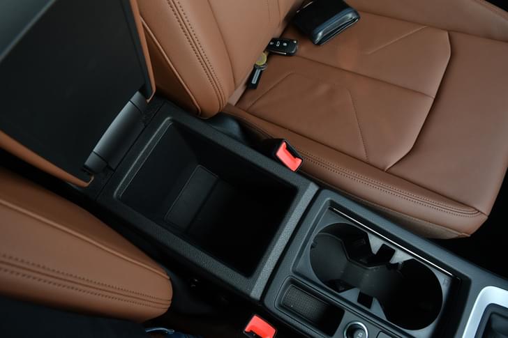 Audi Q3 Armrest