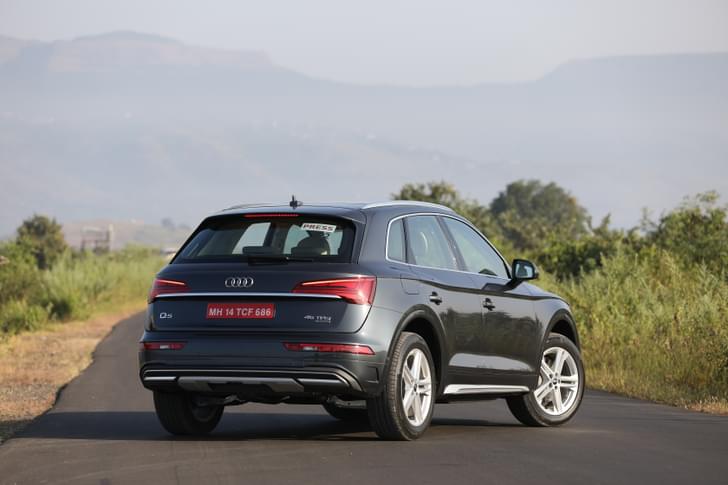 Audi Q5 Rear View