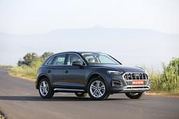 Audi Q5 Front Left Three Quarter