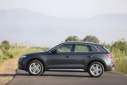 Audi Q5 Front Right Three Quarter