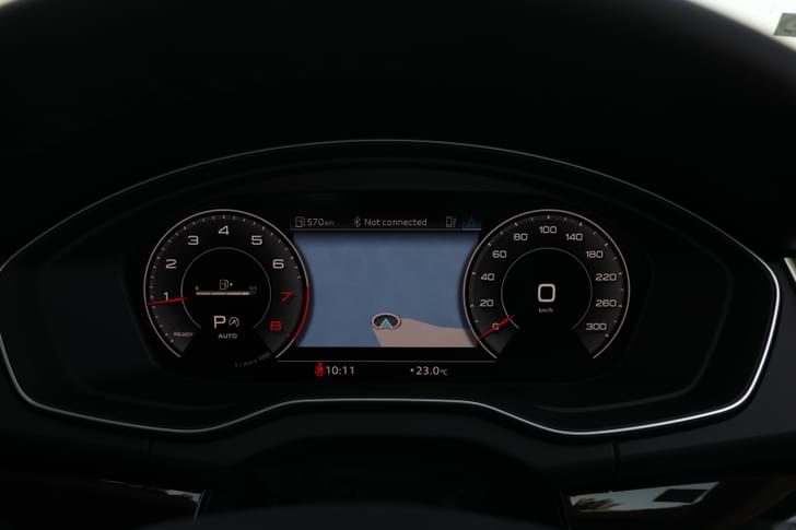 Audi Q5 Instrument Cluster