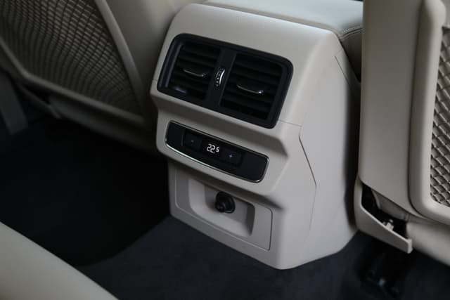 Ac Vents Rear Image - 6726