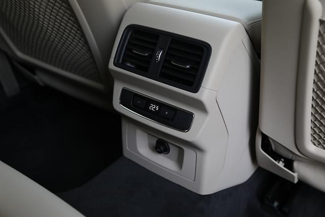 Ac Vents Rear Image - 6726