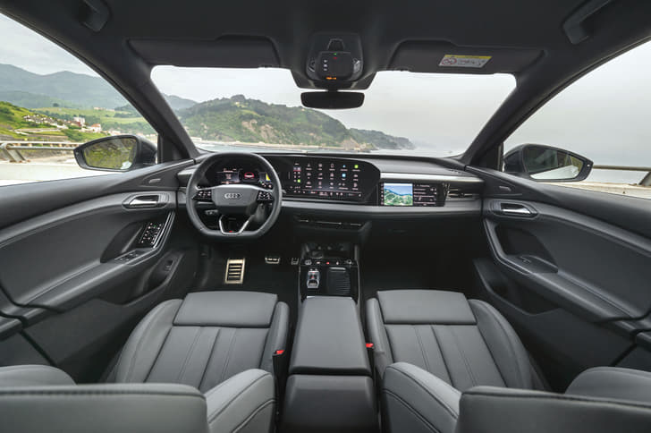 Audi Q6 e-tron Dashboard Audi Q6 e-tron Dashboard